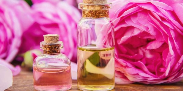 تصویر 2 از خرید و قیمت عرق گیاهی گلاب + فروش صادراتی